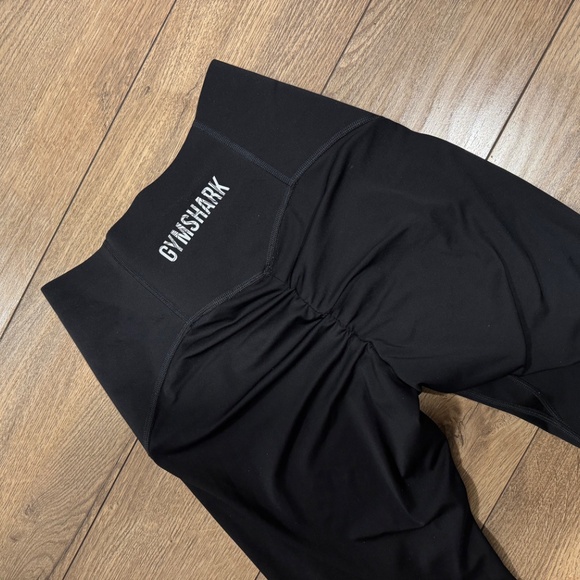 Gym shark Leggings - Picture 2 of 2